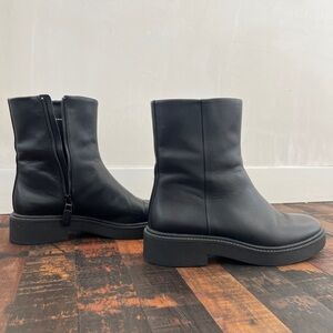 Women’s Vince Kady Leather Ankle Boot. Size 9. Worn twice, excellent condition.